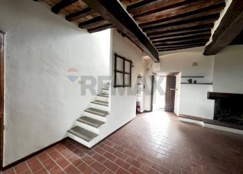 Scale - Casa indipendente Via Porta Nuova
 
6, Gualdo Cattaneo - foto 15