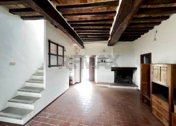 Soggiorno - Casa indipendente Via Porta Nuova
 
6, Gualdo Cattaneo - foto 29