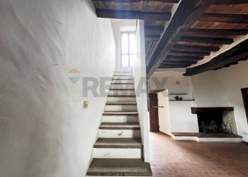 Scale - Casa indipendente Via Porta Nuova
 
6, Gualdo Cattaneo - foto 38