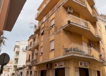 Edificio all\'aperto - Trilocale OBERDAN FRATINI
 
SN, Anzio - foto 2