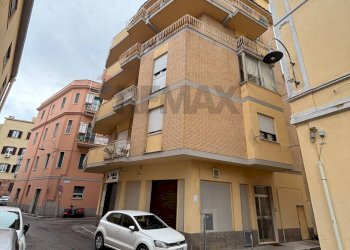 Edificio all\'aperto - Trilocale OBERDAN FRATINI
 
SN, Anzio - foto 1