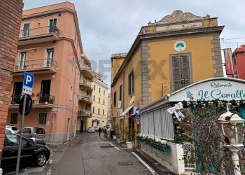 Edificio all\'aperto - Trilocale OBERDAN FRATINI
 
SN, Anzio - foto 3