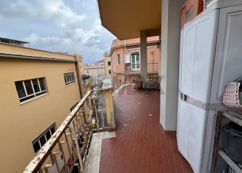 Balcone - Trilocale OBERDAN FRATINI
 
SN, Anzio - foto 24