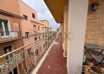 Balcone - Trilocale OBERDAN FRATINI
 
SN, Anzio - foto 26