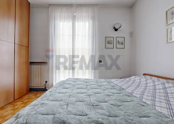 Camera / camera da letto - Villa via Manara
 
4, Lesmo - foto 30