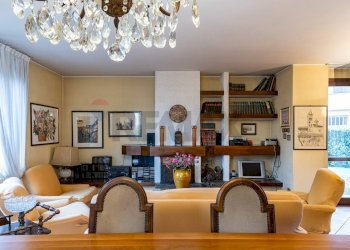 Sala da pranzo - Villa a Schiera via peucher
 
3, Besana in Brianza - foto 7