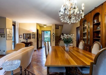 Sala da pranzo - Villa a Schiera via peucher
 
3, Besana in Brianza - foto 8