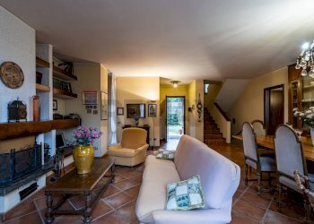 Sala da pranzo - Villa a Schiera via peucher
 
3, Besana in Brianza - foto 9