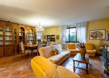 Sala da pranzo - Villa a Schiera via peucher
 
3, Besana in Brianza - foto 13