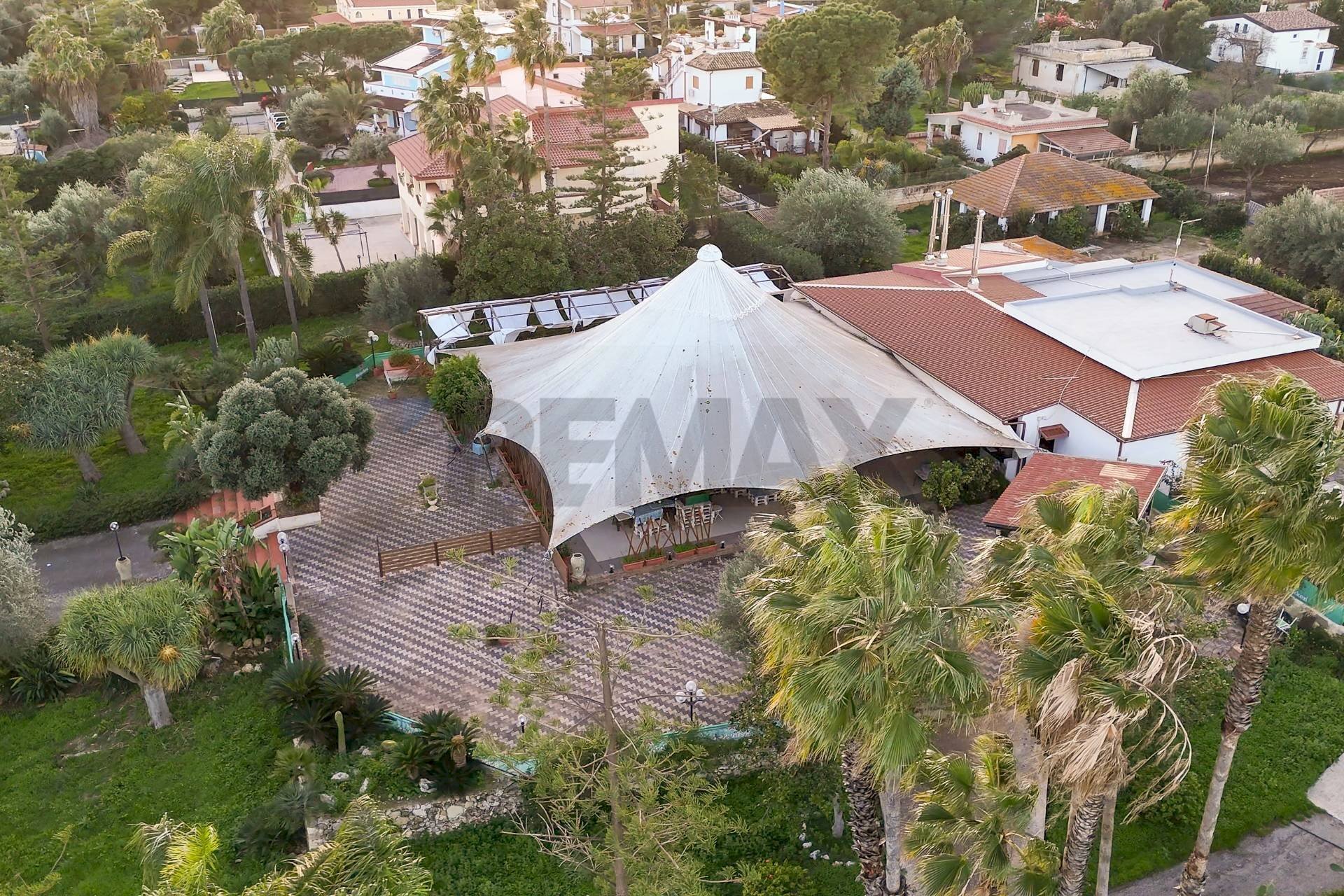 Casa all\'aperto - Commercial Premises VIALE DEI LIDI
 
226, Siracusa - photo 1