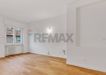 Stanza vuota - Three-room apartment via federico jarach
 
1, Milano - photo 1