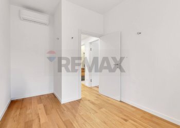 Stanza vuota - Three-room apartment via federico jarach
 
1, Milano - photo 10