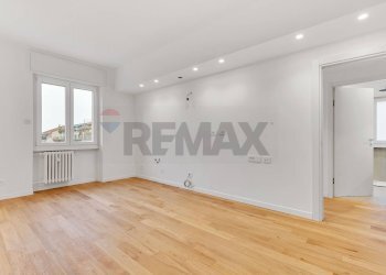 Stanza vuota - Two-room apartment via federico jarach
 
1, Milano - photo 1