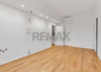 Stanza vuota - Two-room apartment via federico jarach
 
1, Milano - photo 3