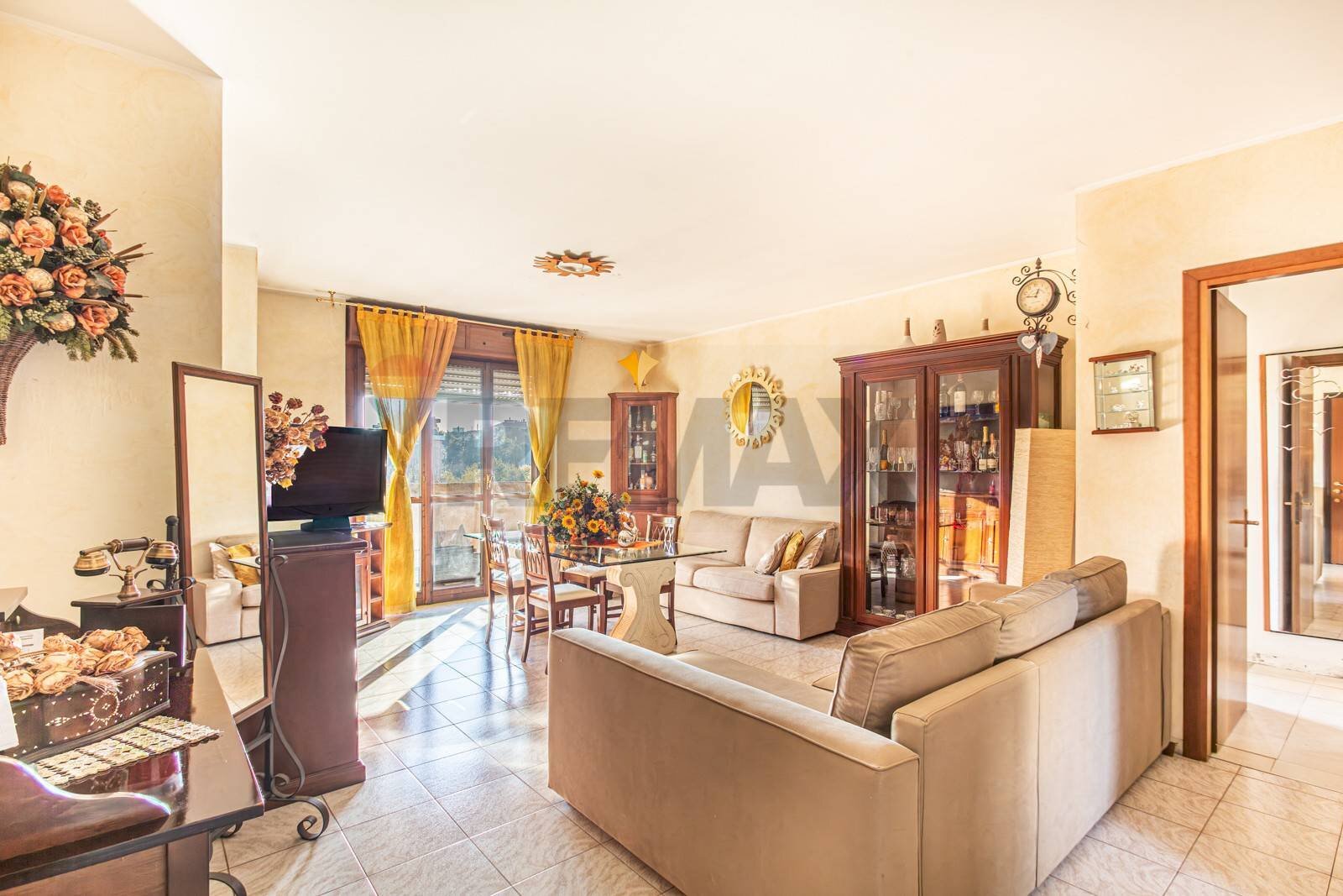 Soggiorno - Trilocale Via Abruzzi
 
36, Segrate - foto 1