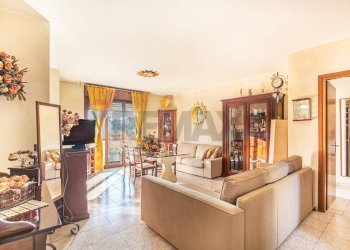 Soggiorno - Trilocale Via Abruzzi
 
36, Segrate - foto 1