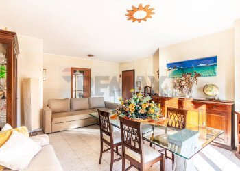 Sala da pranzo - Trilocale Via Abruzzi
 
36, Segrate - foto 2