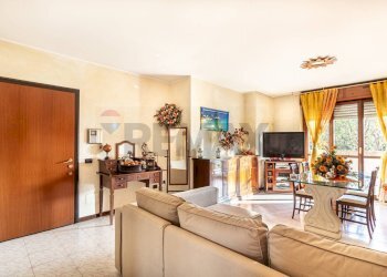 Soggiorno - Trilocale Via Abruzzi
 
36, Segrate - foto 7