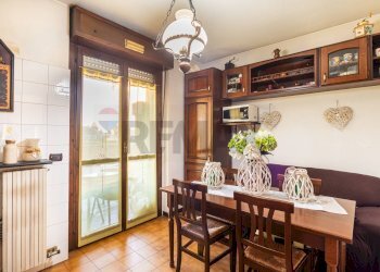 Sala da pranzo - Trilocale Via Abruzzi
 
36, Segrate - foto 10