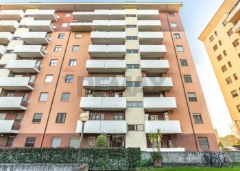 Edificio all\'aperto - Trilocale Via Abruzzi
 
36, Segrate - foto 30