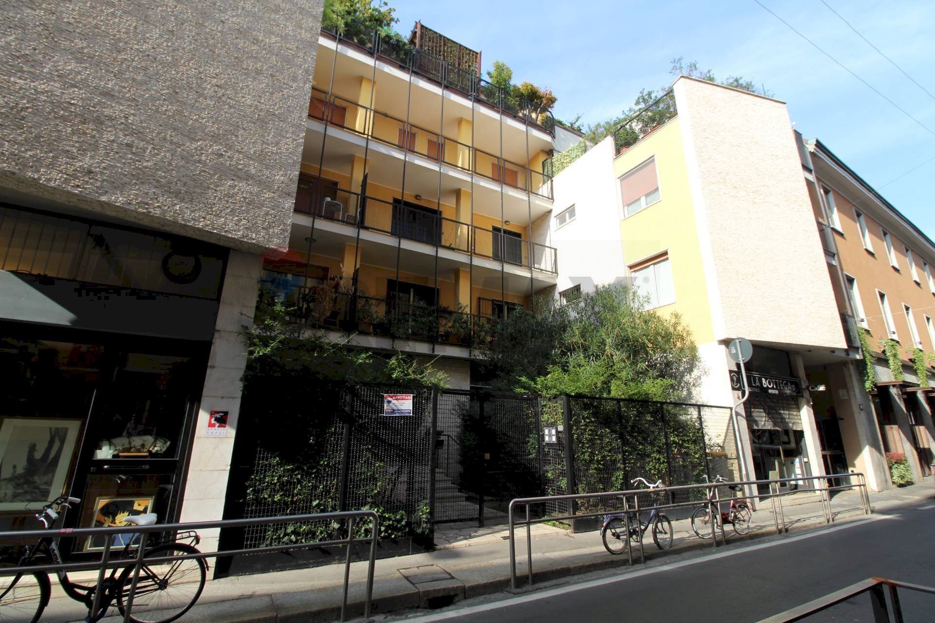 Edificio all\'aperto - Bilocale via Savona
 
12, Milano - foto 1