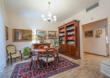 Sala da pranzo - Trilocale Via Antonio Locatelli
 
29, Bergamo - foto 4