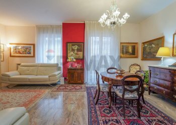 Sala da pranzo - Trilocale Via Antonio Locatelli
 
29, Bergamo - foto 10