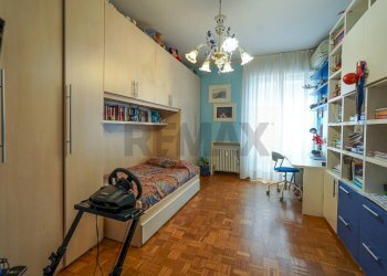 Camera / camera da letto - Trilocale Via Antonio Locatelli
 
29, Bergamo - foto 41