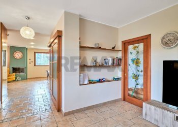 Hall / corridoio - Villa Chieti - foto 20