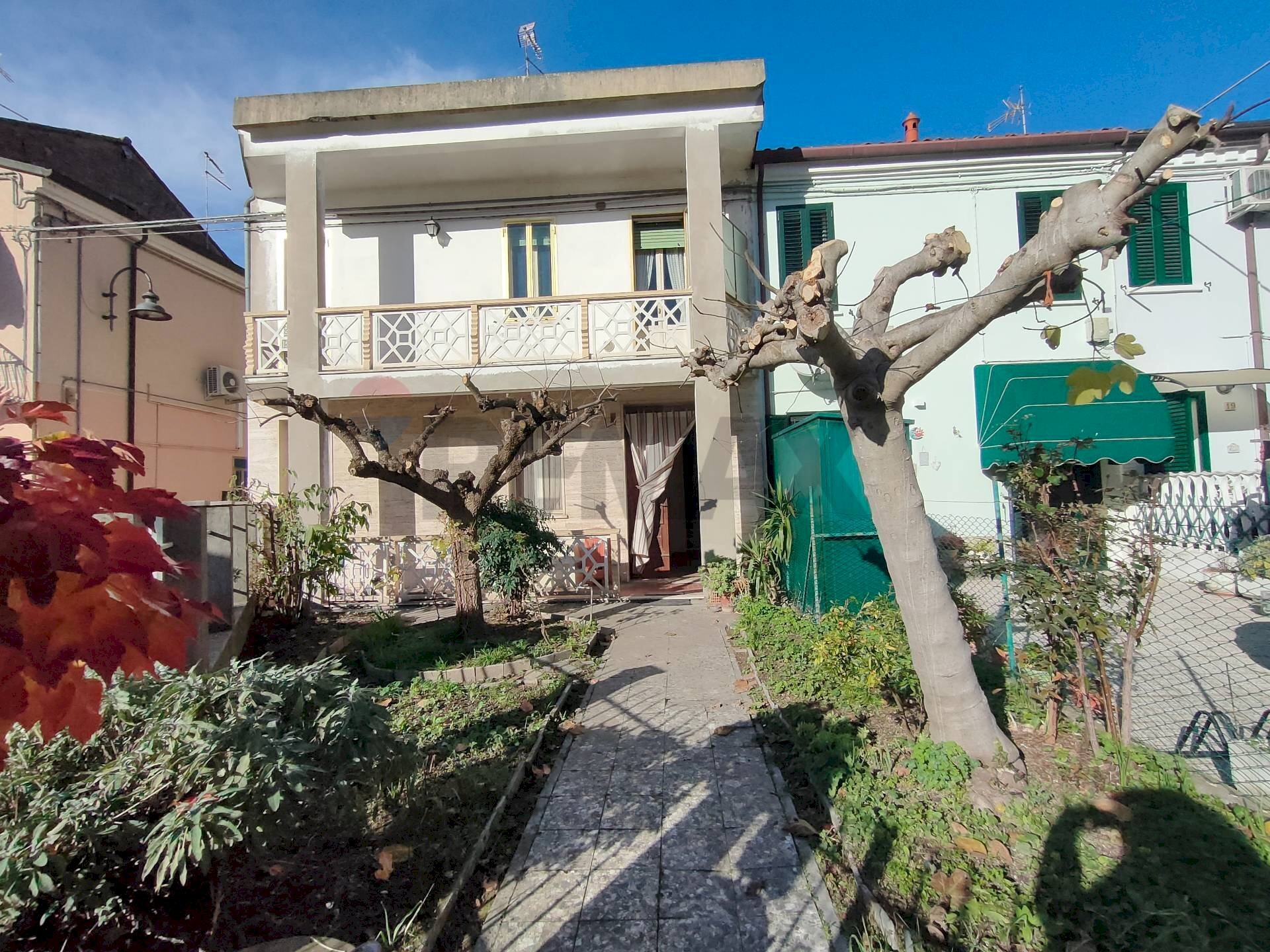 Casa all\'aperto - Casa semi indipendente piazzetta piave
 
1, Copparo - foto 2