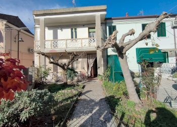 Casa all\'aperto - Casa semi indipendente piazzetta piave
1, Copparo - foto 2