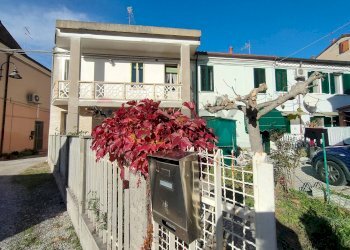 Casa all\'aperto - Casa semi indipendente piazzetta piave
1, Copparo - foto 5