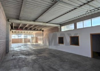 Parcheggio - Capannone Strada Statale 16
 
2098, Polesella - foto 2