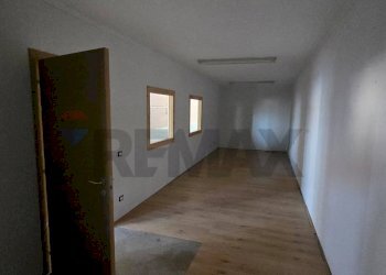 Hall / corridoio - Capannone Strada Statale 16
 
2098, Polesella - foto 6