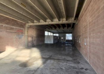 Parcheggio - Capannone Strada Statale 16
 
2098, Polesella - foto 9