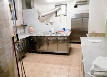 Cucina - Locale Commerciale Via Conte
 
42, Lamon - foto 7