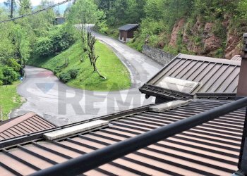 Balcone - Locale Commerciale Via Conte
 
42, Lamon - foto 21