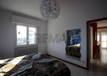 Camera / camera da letto - Bilocale via banfi
 
4, Mezzago - foto 10