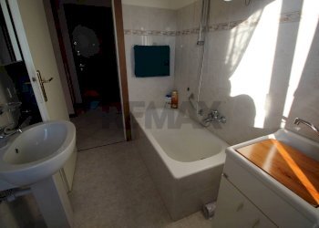 Bagno - Bilocale via banfi
 
4, Mezzago - foto 12