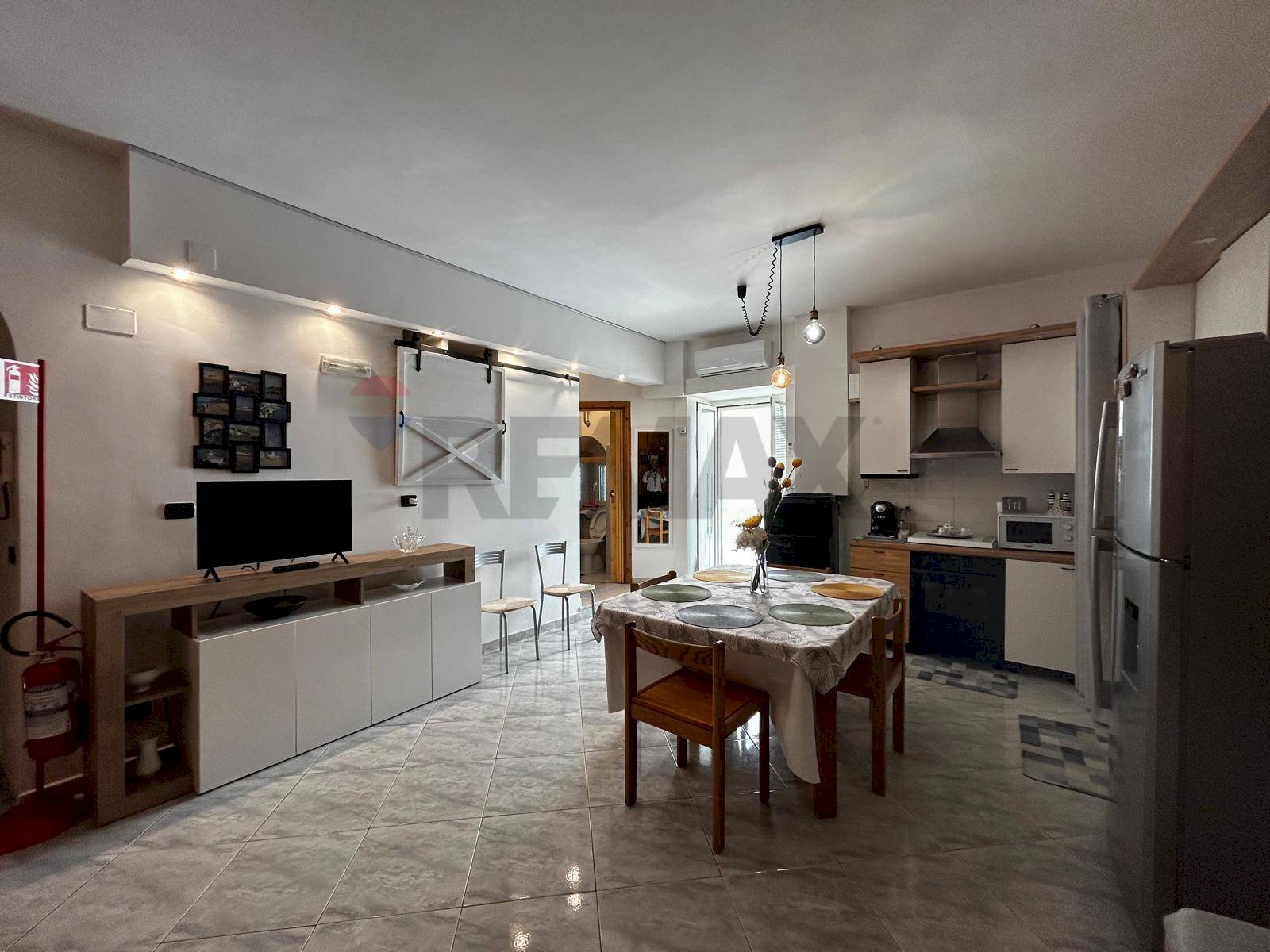 Cucina - Quadrilocale Via Santa Croce
 
7, Vieste - foto 1