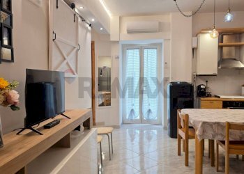 Sala da pranzo - Quadrilocale Via Santa Croce
 
7, Vieste - foto 6