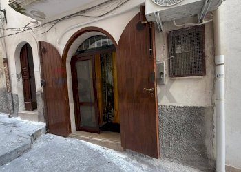 esterno - Bilocale Via Diaz
 
26, Vieste - foto 16