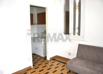 Soggiorno - Stabile - Palazzo Via Scaramuzza
 
1, Salsomaggiore Terme - foto 7