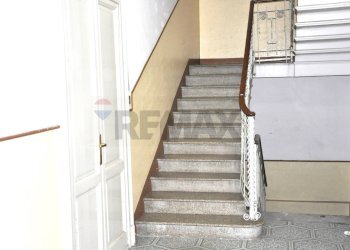 Scale - Stabile - Palazzo Via Scaramuzza
 
1, Salsomaggiore Terme - foto 17