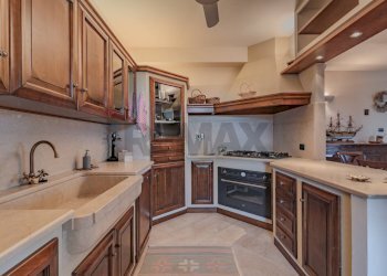 Cucina - Appartamento via cellini
 
28, Albenga - foto 10