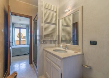 Bagno - Appartamento via cellini
 
28, Albenga - foto 27