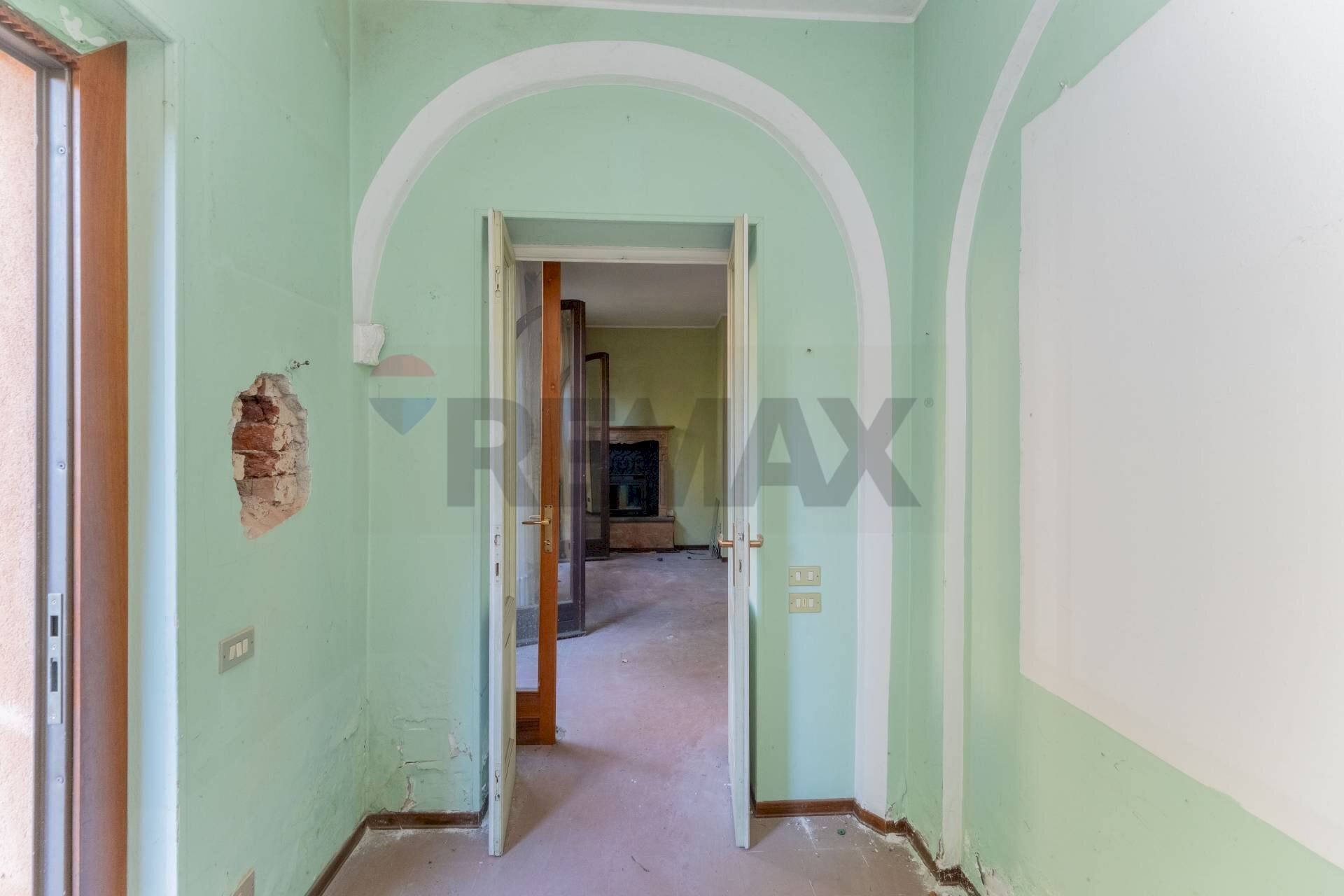 Hall / corridoio - Villa Via Bottini
 
4, Gallarate - photo 3