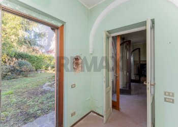 Hall / corridoio - Villa Via Bottini
 
4, Gallarate - foto 4