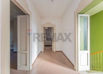 Hall / corridoio - Villa Via Bottini
 
4, Gallarate - foto 27