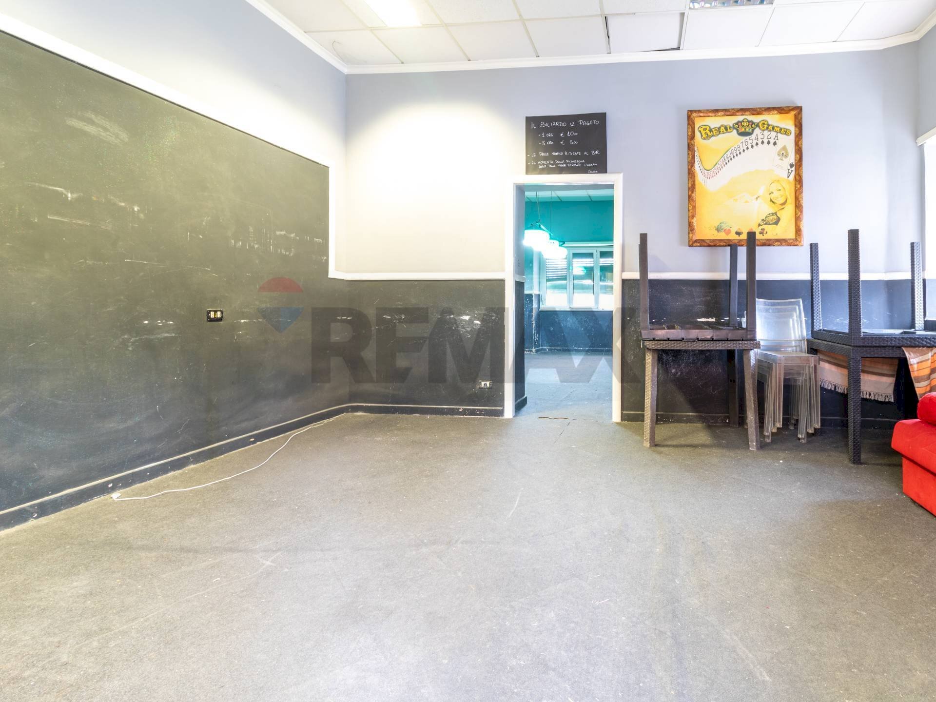 Stanza vuota - Negozio Via Dell' Osteria Del Finocchio
 
16, Roma - foto 1